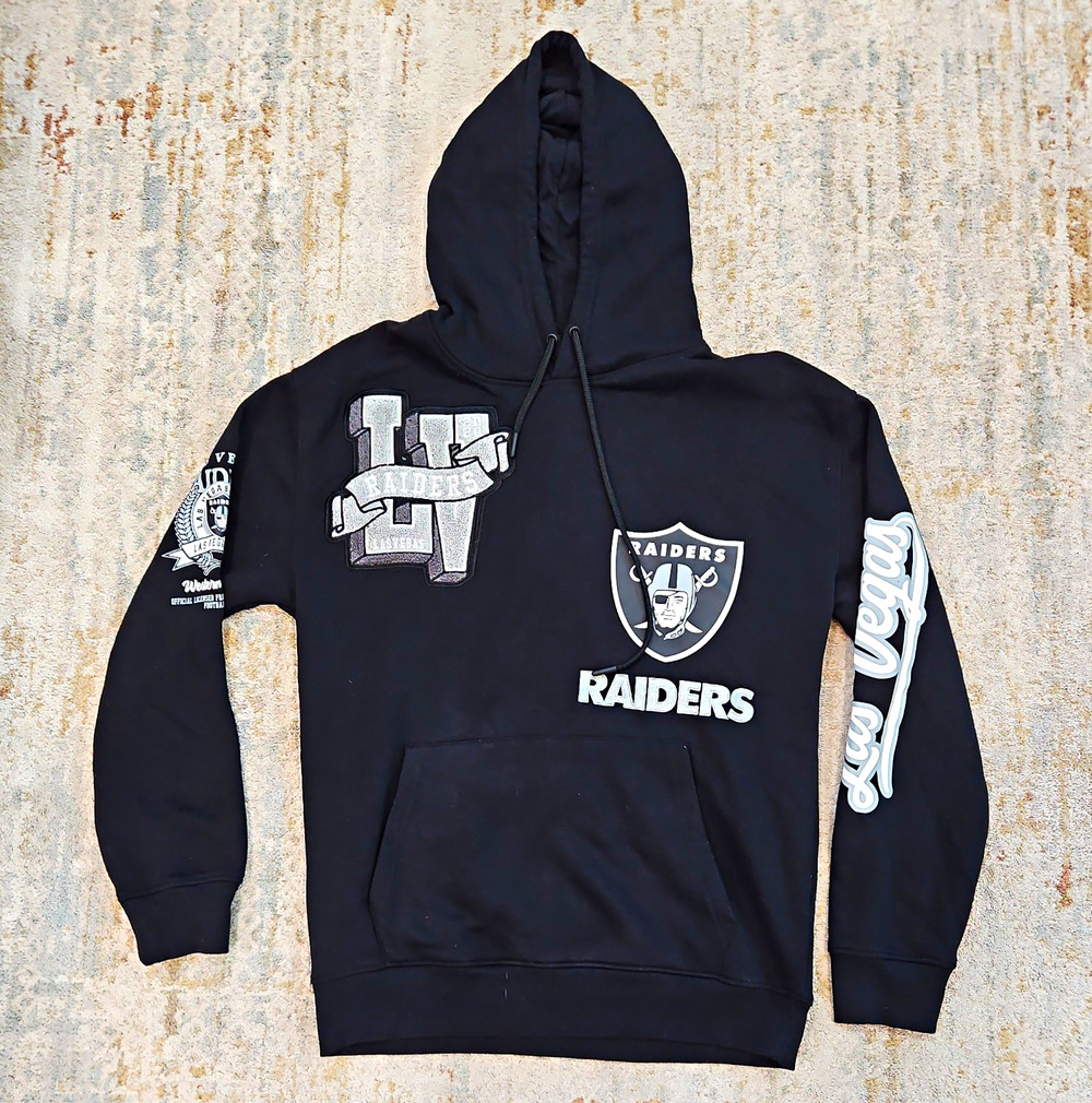 NFL Team Apparel Las Vegas Raiders Official NFL Pullover Hoodie Sweatshirt S